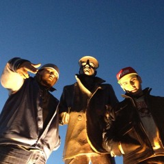 Kick It With The Crew (Feat. SoM & Tatiana' La Russa)