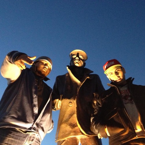 Kick It With The Crew (Feat. SoM & Tatiana' La Russa)