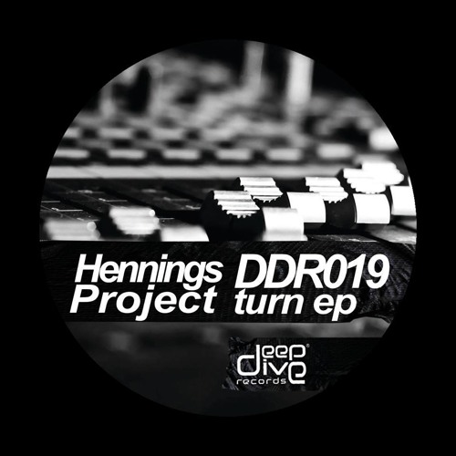 DDR019 | 02. Hennings Project - Turn (D.M.P Remix)