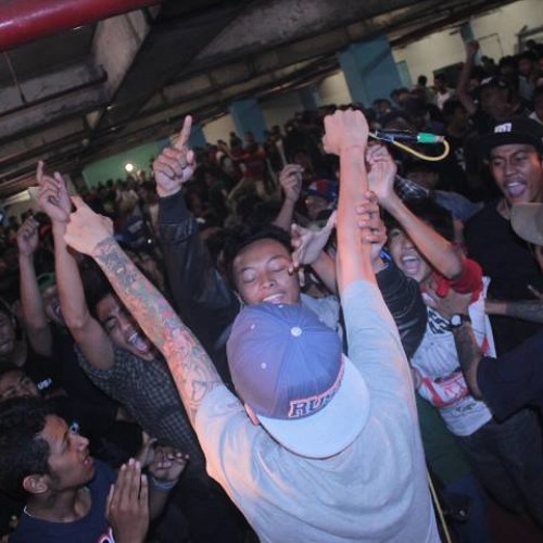 We Are Not A Gangster - Wrong Way SBHC Feat Tompel