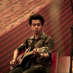 Almost Is Never Enough (Fingerstlye Acoustic) short cover