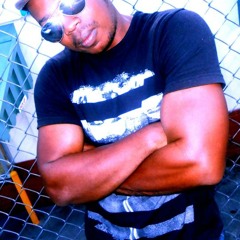 IRISH MANN - LONELY @NIGHTS (BACK TO DI FUTURE RIDDIM)RICKO BERRY PRODUCTIONS