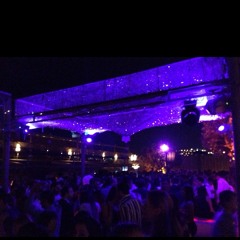 Party Istanbul at Reina