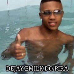 MT AQUI NO GIRA SOL SEGURA A CABEÇA DO THUTHCÃO [ DJ EMILK DO PIRA ]