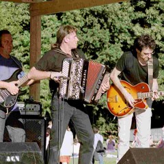 Ti Jaz ,Gavotte Ar Stang ,live à  Plougrescant