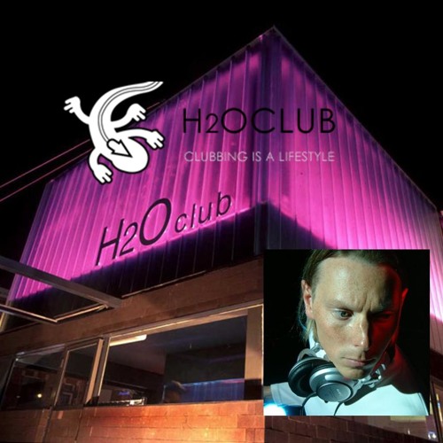 Dj Vince@Club H2O Live (Part2) 12-22-2002