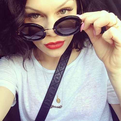 Jessie J - Do It Like a Dude (acoustic)