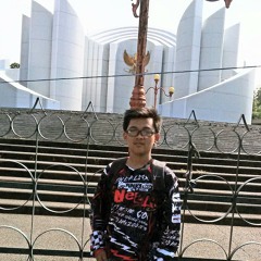 Tipe-X lagi-lagi sendiri