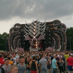 Drokz & Partyraiser @ defqon 2014 black
