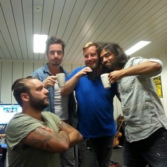 Kirketid og Datarock(Fredrik Saroea) covrer Røyksopp ft Robyn - Do it again