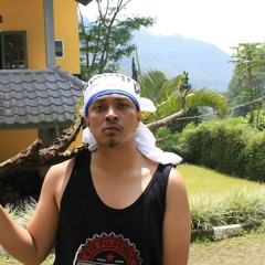 Nona Cantik ( Lagu Sendiri )