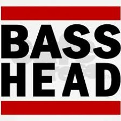 BassHead Feat. Lyniana & Cris