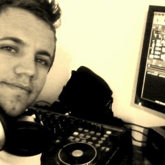 DJ ADELION ELECTRO - HOUSE