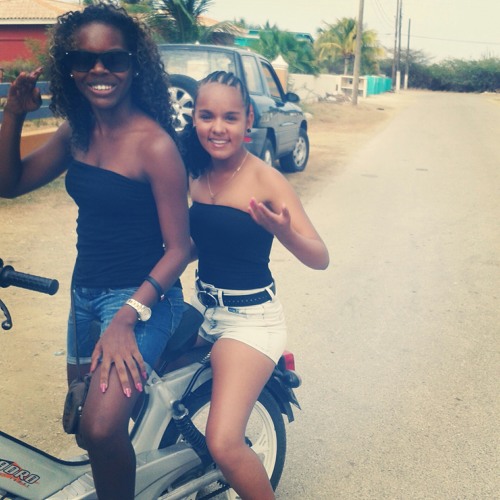 Diva Squad - Wega Limpio