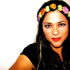 DE CABEZA ( Upside Down ) BY VERDELUNA