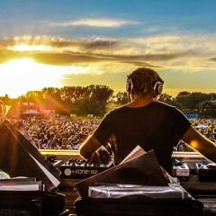 The Haus That Baked Built mini mix