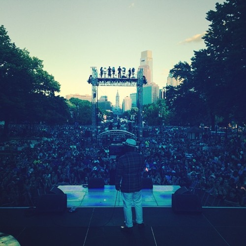 The Roots "Web" (Live on July 4th, 2014)