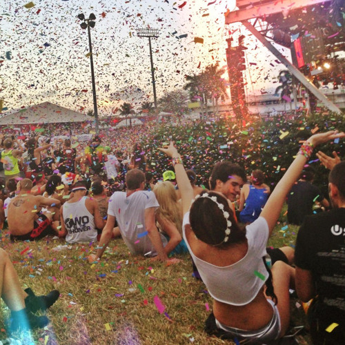 Spencey In The Grass 2014 Splendour Artist Mix