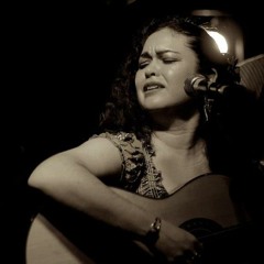 Vivian Garcia - Cold Bed Live