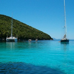 Στις χαραυγές ξεχνιέμαι - Θανάσης Παπακωνσταντίνου