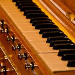 Guruve nimage sharaNu naavu