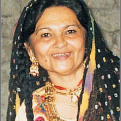 Jiji Zarina Baloch Sindhi qoumi geet