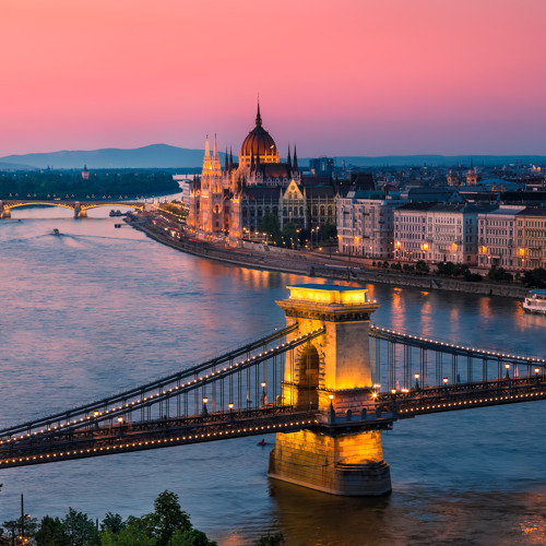Gayatri Mantra/ Guru Guru Vahe Guru - Live In Budapest (www.kundalionz.com)
