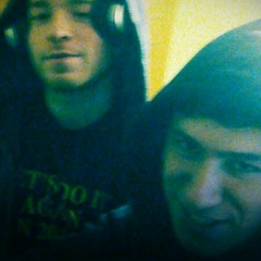 Suena Por La Acera - (KuartoDeskisioCrew)