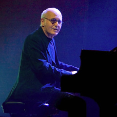 Ludovico Einaudi - Earth Prelude
