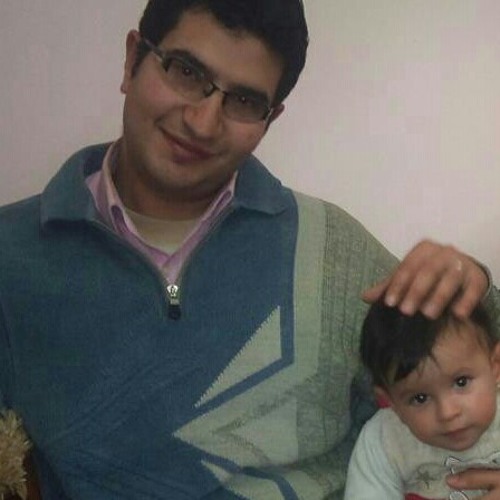 قرأن بقراءة رائعة بصوت الشهيد ياسر فاروق صدقة جارية له :(
