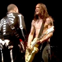 Flea and John Frusciante Jam