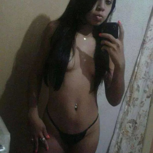 MC TIAGUINHO ES Oh NOVINHA TA COM FAMA DE PIRANHA [ DJ S CAABRITO