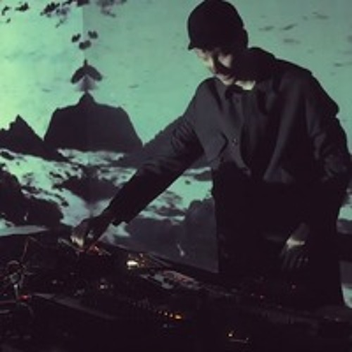 TM404 - Drumming for Knitte and Muslimgauze (Skiss)