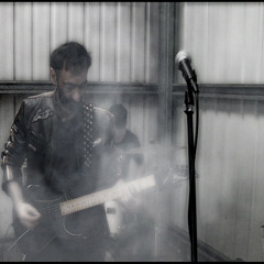 I Wake Up To The Sky