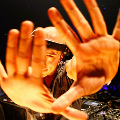 Headhunterz - Live At Qlimax 2011 [HQ]