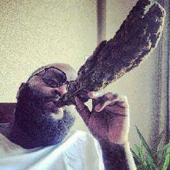 Squeeks ft Fix Dot'm