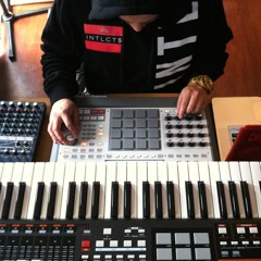 Somebody Gota Win- Prod. AngelBoy