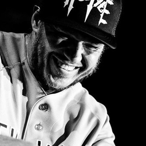 Chorão, O poeta do céu  azul !