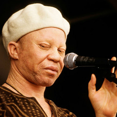 Nous Pas Bouger - Salif Keita - live