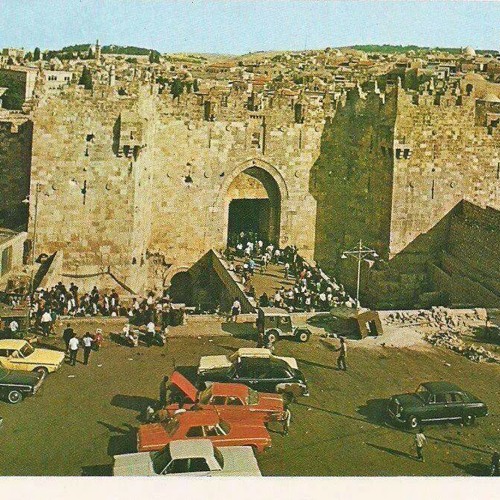 الأقصى بيجري بدمي