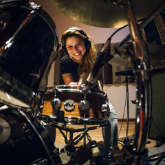 Beyond (Daft Punk) por Daiana Azar
