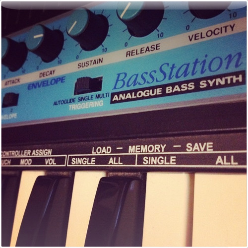 Novation Bass Station Demo