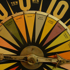 // HAND THAT BIT THE APPLE \\