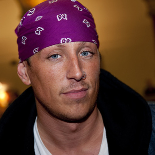 Sidney Lee VS Oliver Lake(Hva Sker Der!? Er I Glar!)