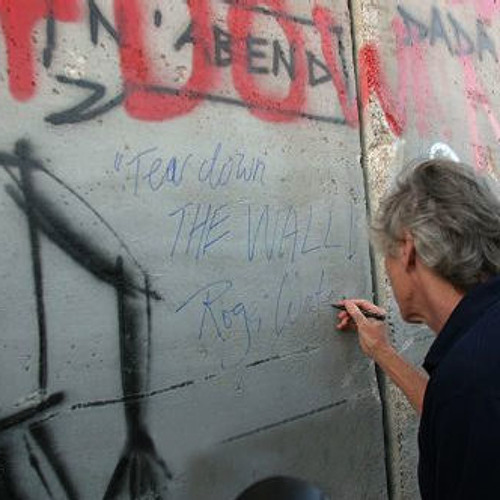 Is There Anybody Out There - Pink Floyd