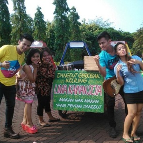 Adit,Aty,Ikif,Frans,Lesti D'ACADEMY - Laguku