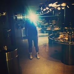 White girls doiiibetaaH!  - 8:4:14, 10.07 PM