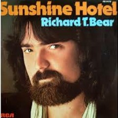 Richard T Bear - Sunshine Hotel (Fatneck edit) download enabled