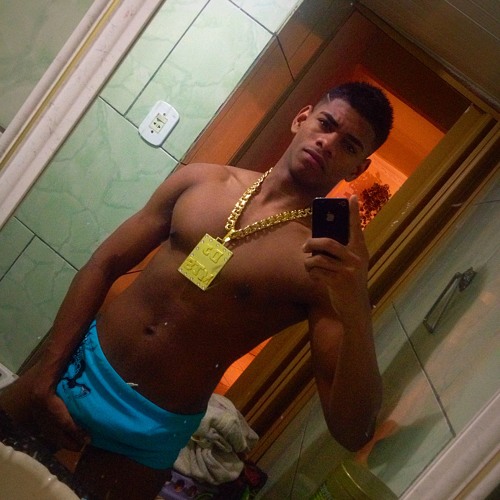 MC GALAXIA TROPA DO TORRA QUE COME VARIAS BUCETA ((DJ MTS  & RENNAN )) CIDADE ALTA !