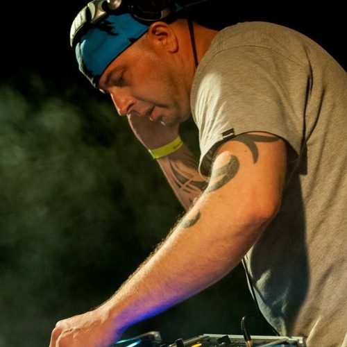 K.N.O.R RECORDS PRESENTS DJ CHAOS ON TOXIC SICKNESS /